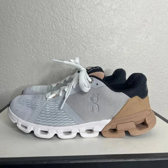 On Cloudflyer Swiss Engineering Glacier Rosebrown Running Shoes Women's Size 7 - Picture 4 of 11